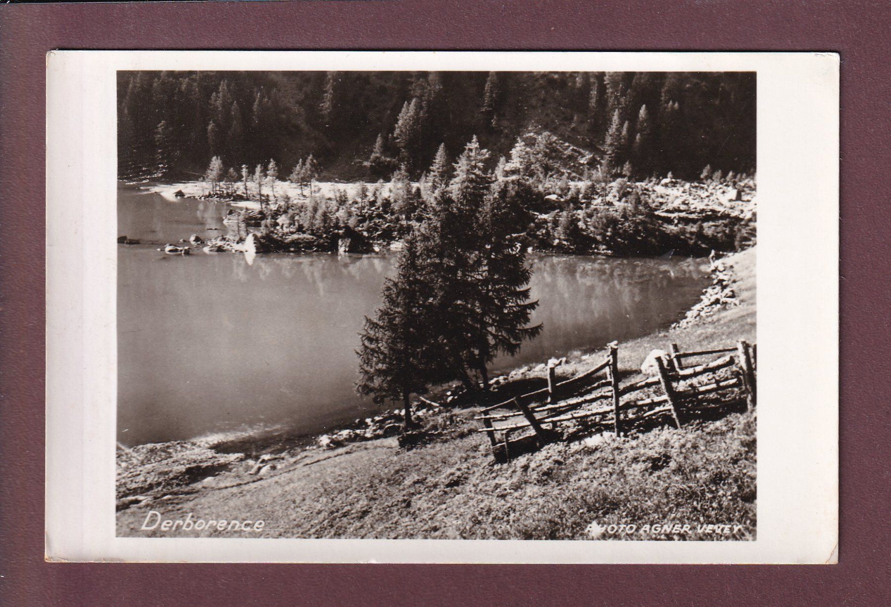 Cartes postales: DERBORENCE - Le lac - 1958 – D'occasion à Pully par nicecards