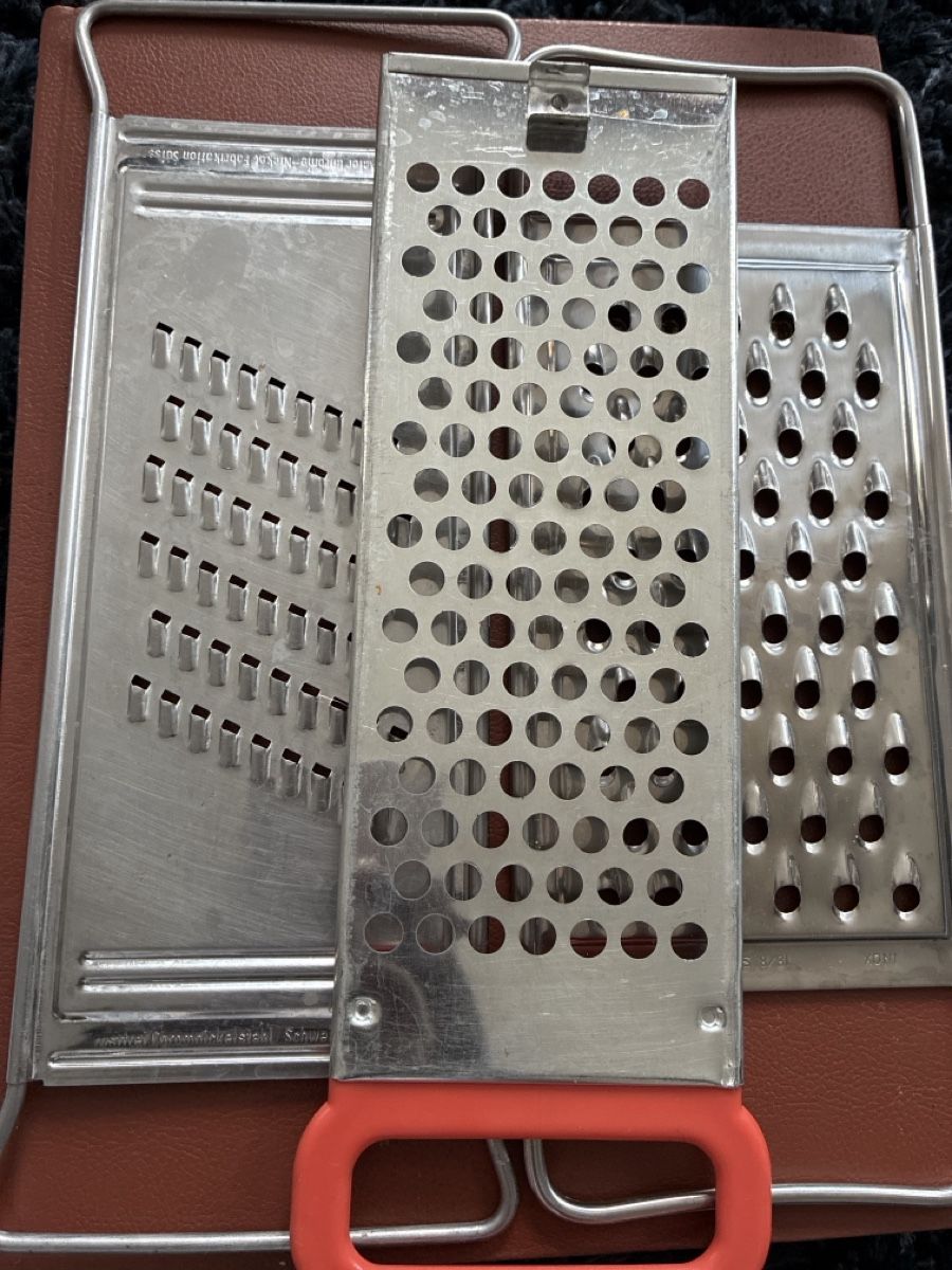 Cucine complete: Ustenciles de Cuisine – Usato da Hittnau venduto da PfiHi01 1