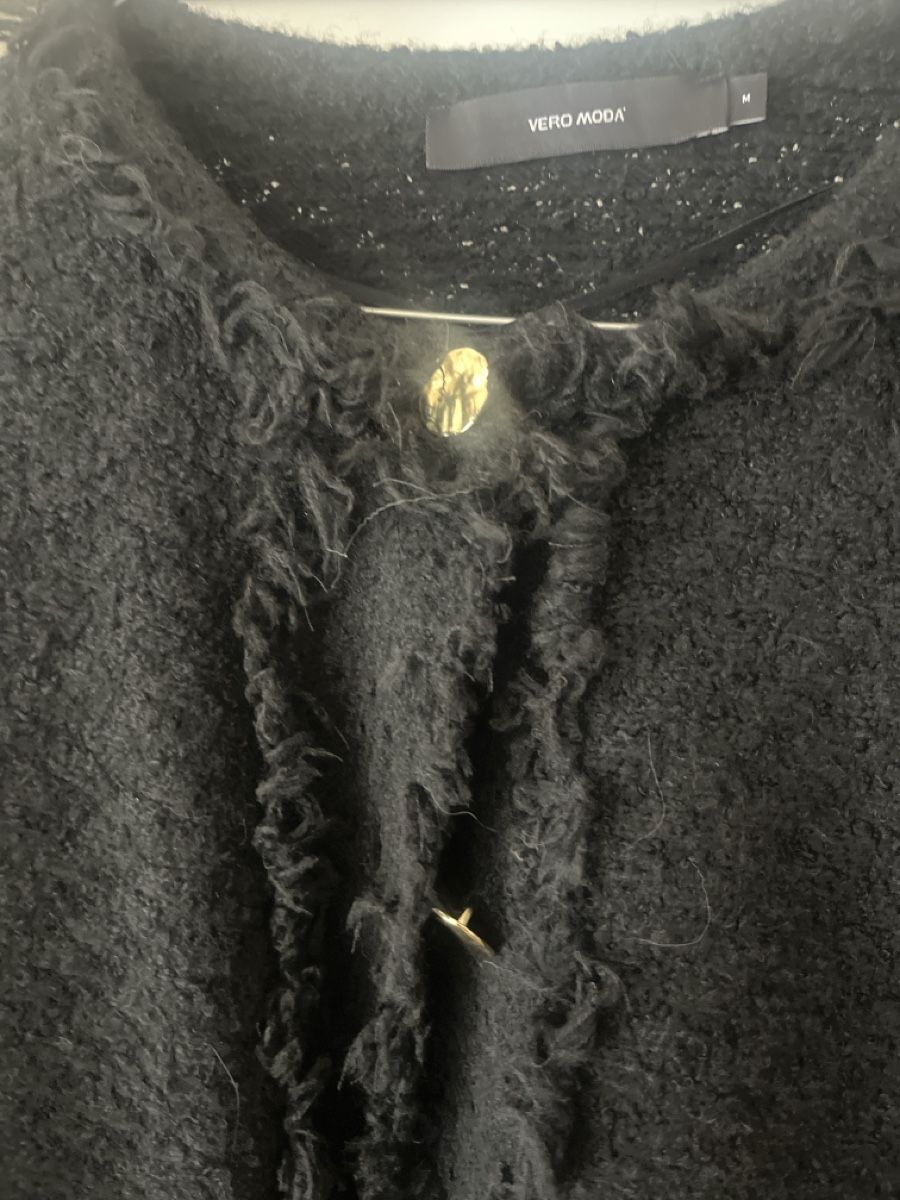 Vero Moda Giacche: Vero Moda Black gold Button Cardigan, Size M, Fall Wardrobe – Usato da Zürich venduto da kleinesgrau 2