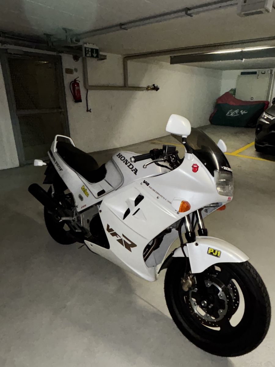 Honda Strada: Honda VFR 750 – Usato da Glattfelden venduto da Lektrolion 2