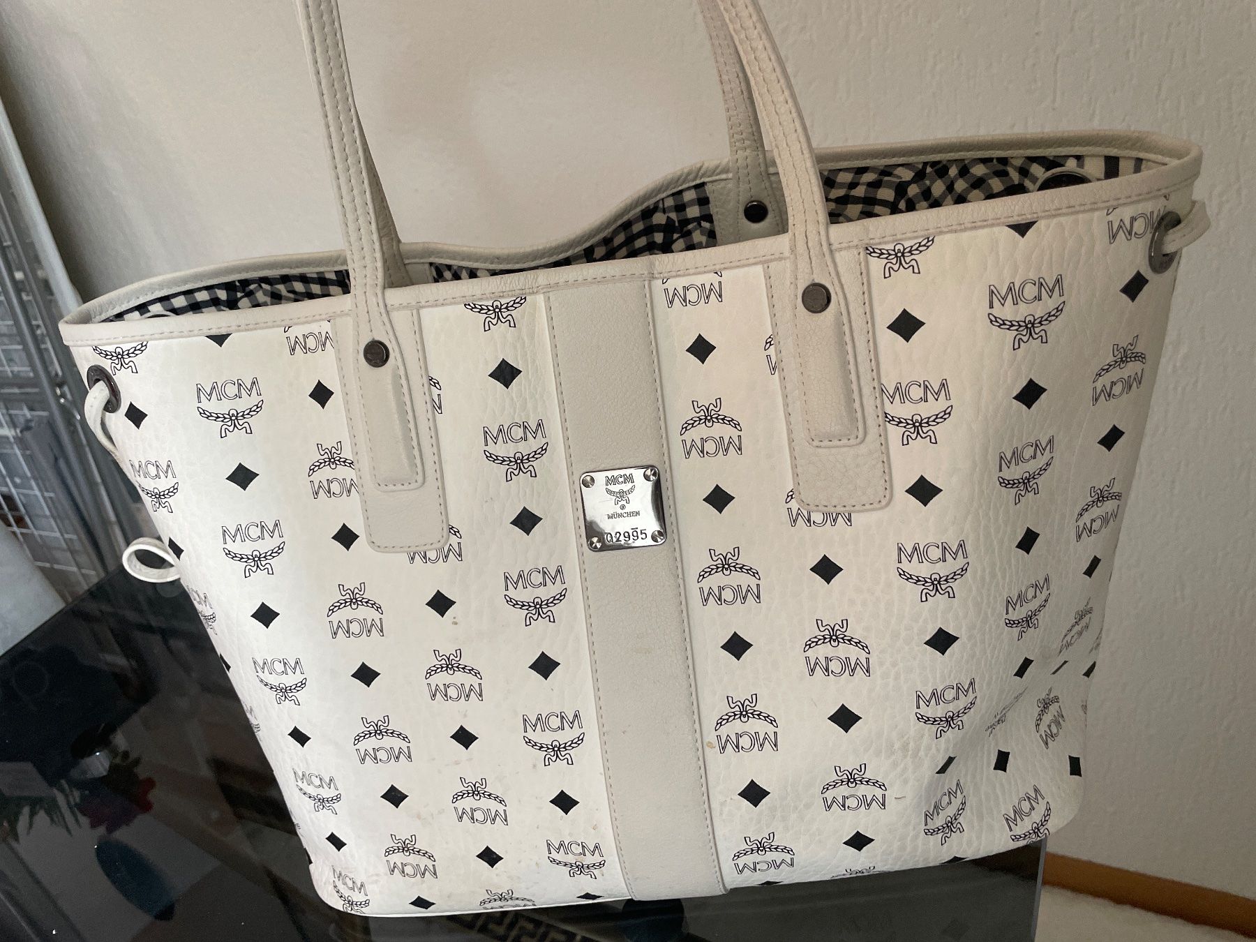 Mcm Taschen für Damen: Mcm shopper Weiss – Gebraucht aus Belp von ali_92d8