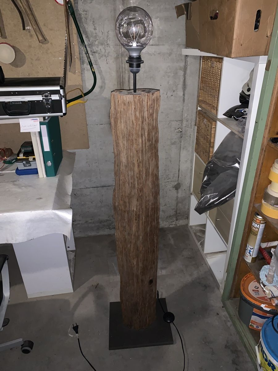 Lampen: Einzigartige Holz Stehlampe - Winterliche Wohnatmosphäre ✨ – Gebraucht aus Schwarzenberg LU von sim_5r79