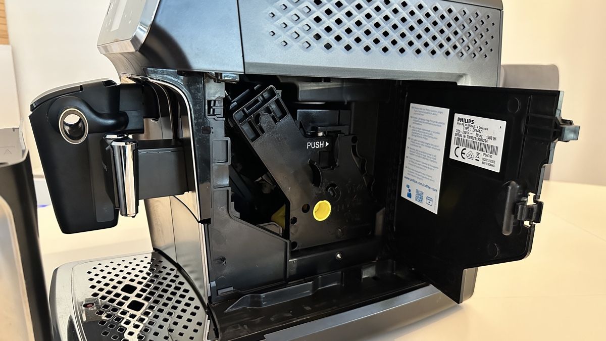 Philips Kaffeemaschinen & Espressomaschinen: Philips LatteGo 5400 Coffee Machine – Gebraucht aus Thun von Macarser 4