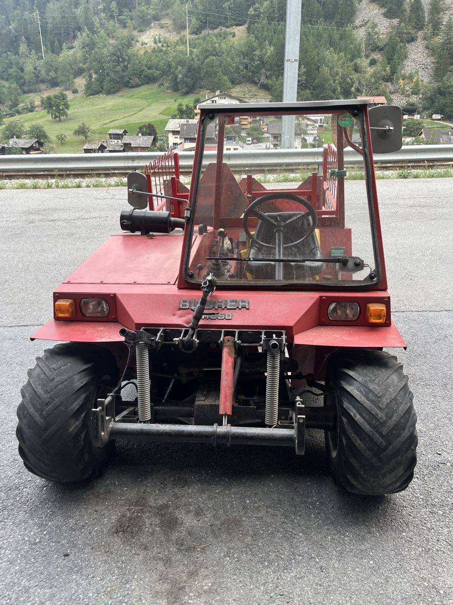 Toutes les machines: Bucher tm 850 – D'occasion à St.Niklaus par rmddams4 2