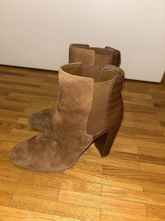 Scarpe da donna: Bottines Guess taille 37 – Usato da Châtelaine venduto da gar_fxl2 1