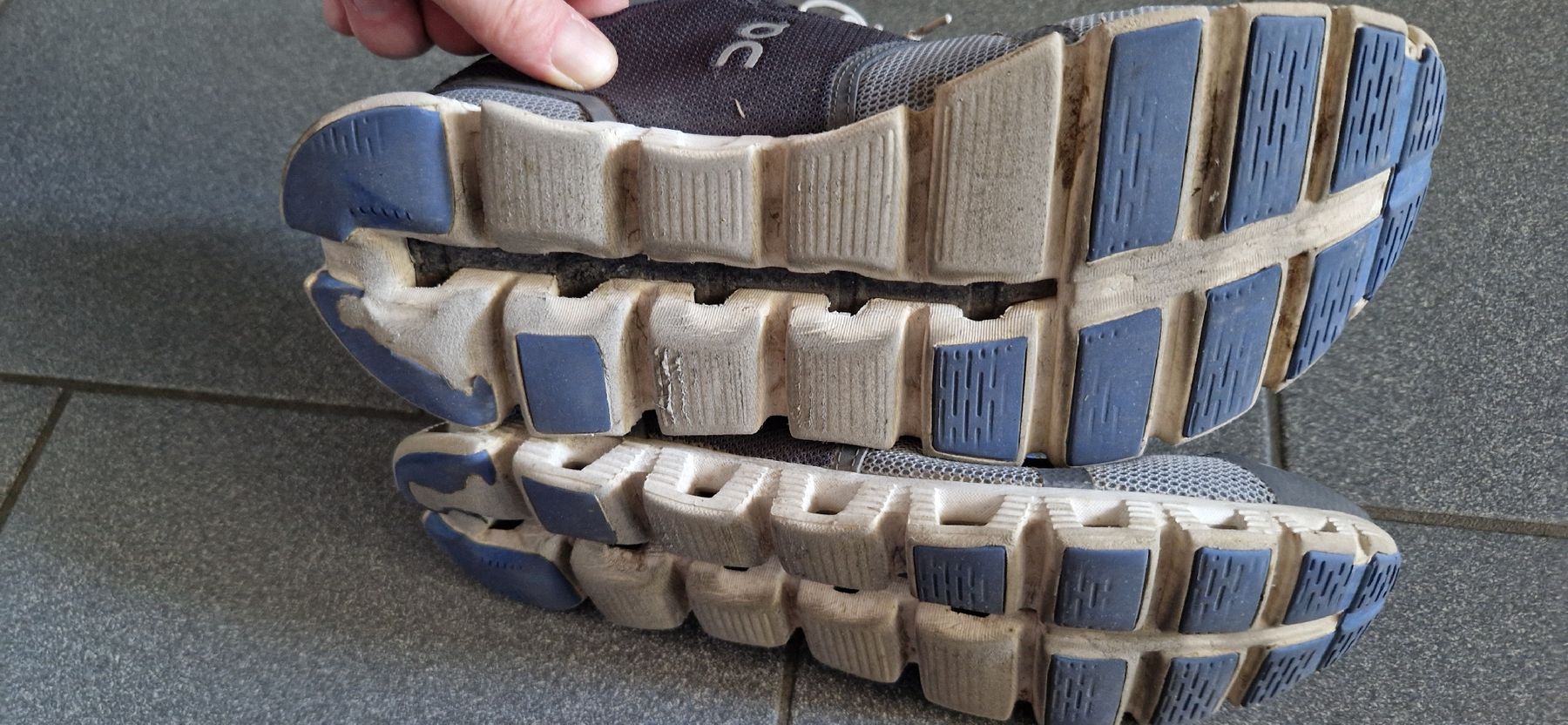 On Herrenschuhe: On Cloud Gr..42.5 – Gebraucht aus Grosswangen von iranki80 3