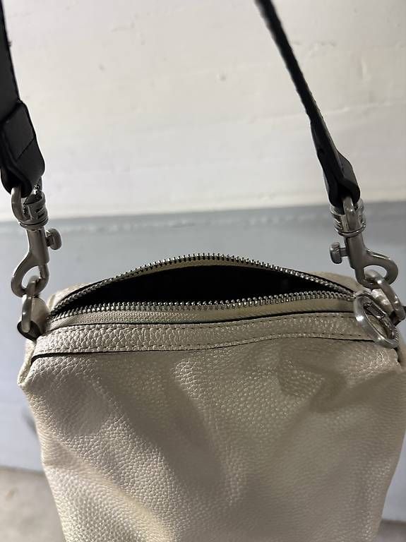 Borse da donna: Borsa a mano – Nuovo e nell'imballaggio originale da Pregassona venduto da mar_2jjh 1