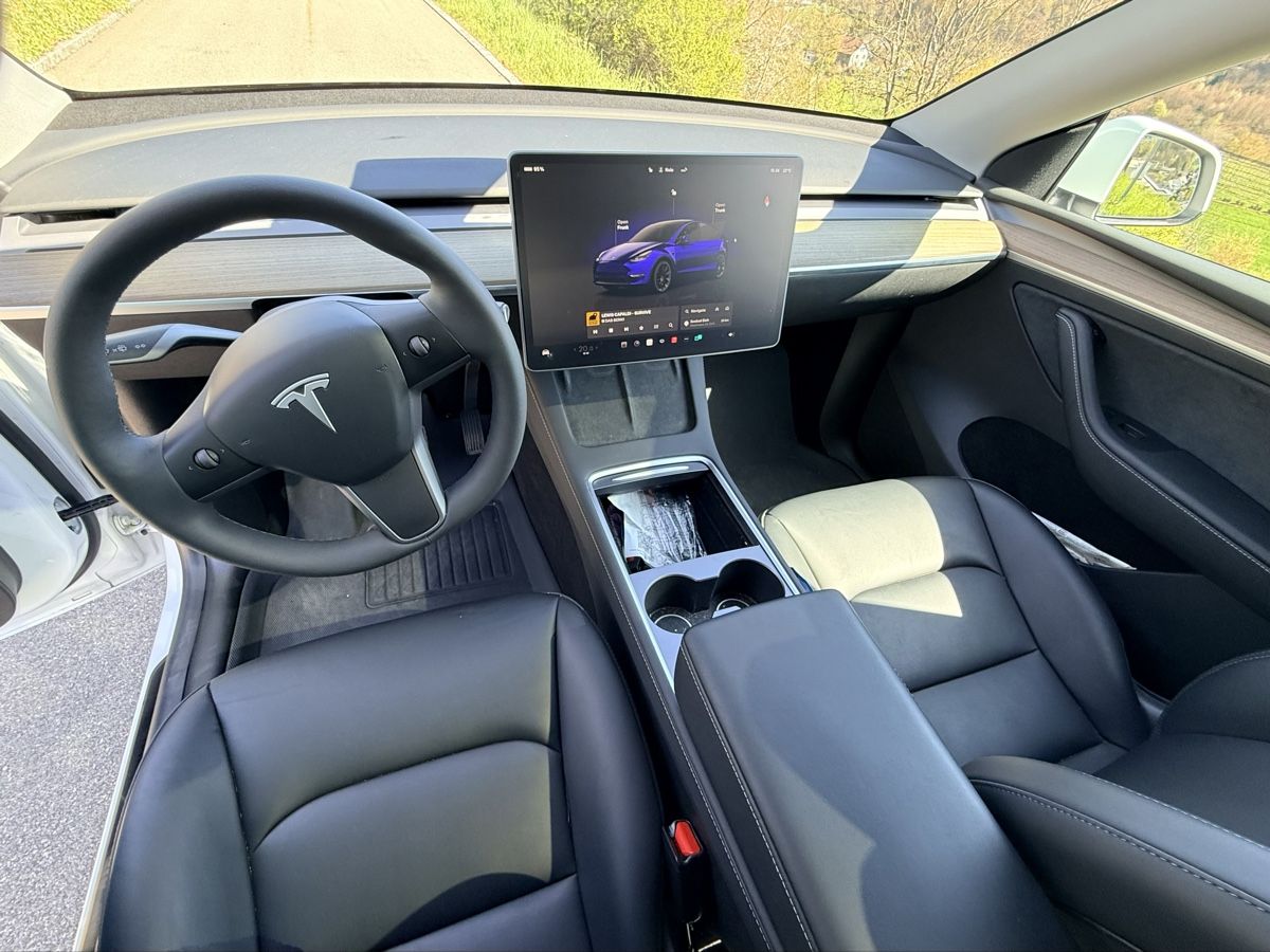 Tesla Automobili: Tesla Model Y long range AWD – Usato da Oftringen venduto da kar_y2tf 6