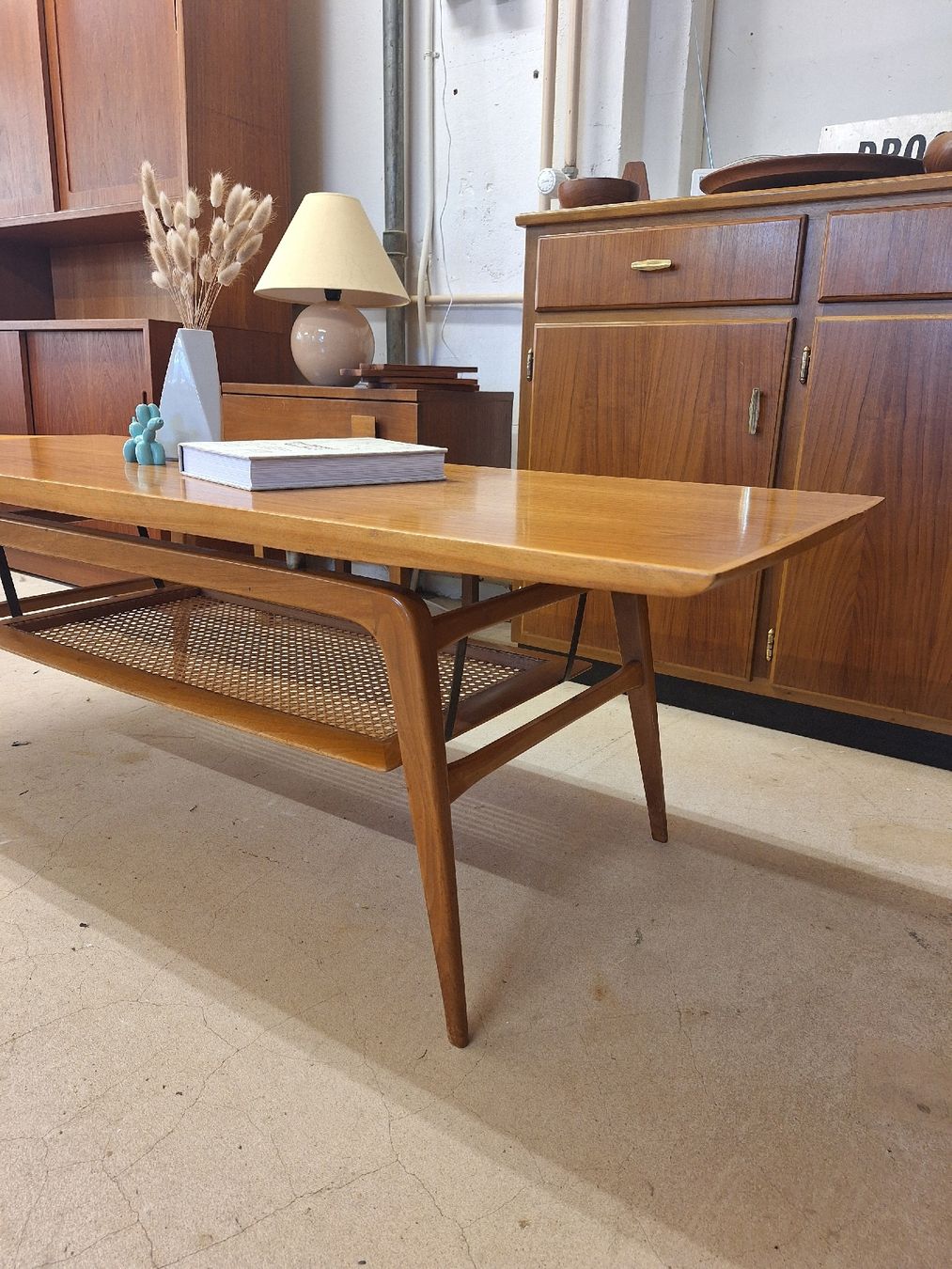 Tavoli: Mid Century Couchtisch, Vintage, Nussbaum – Usato da Urtenen-Schönbühl venduto da Atelier21_bern 8