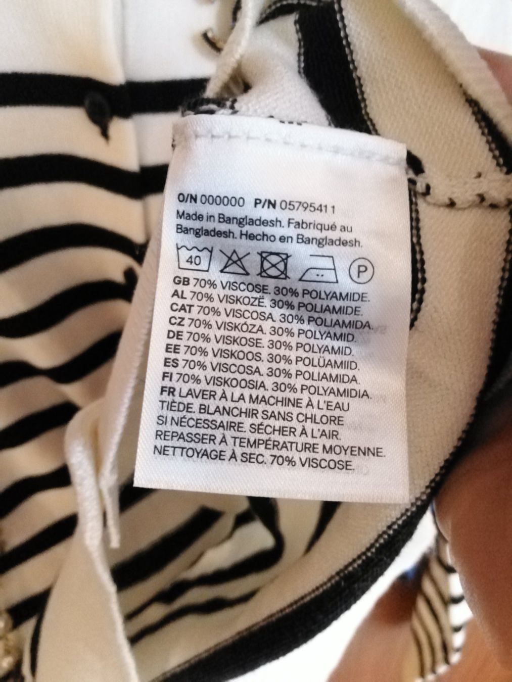 H&M Maglioni & Felpe: Strickjäckchen im maritimen Chanel-Look – Nuovo (secondo la descrizione) da Rheinfelden venduto da Illy84 3
