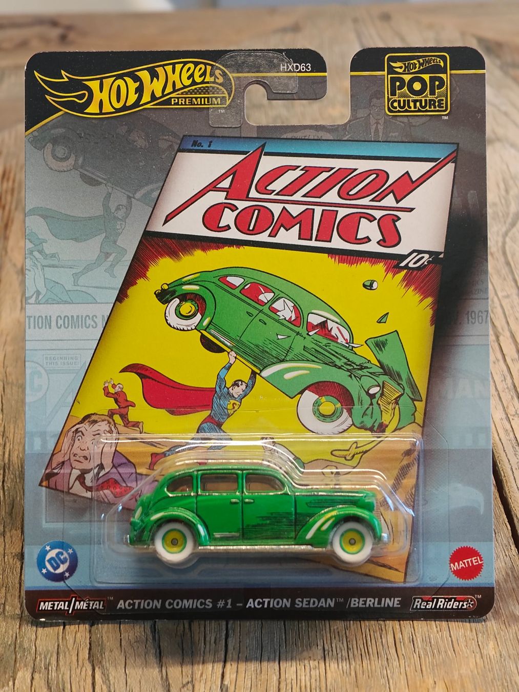 Hot Wheels Premium Action Comics #1 Action Sedan (Gebraucht) in