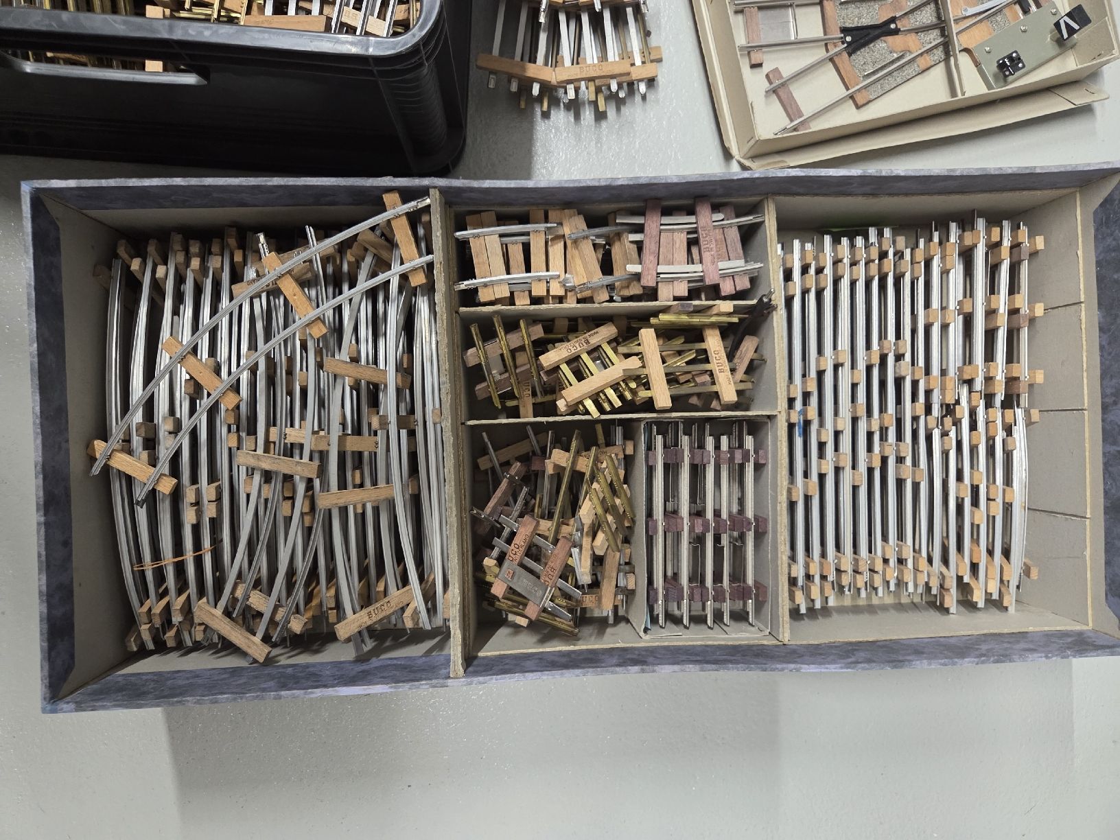 Buco Modellini di ferrovie: Buco Gleiskonvolut gross – Usato da Berikon venduto da TopLok1 5