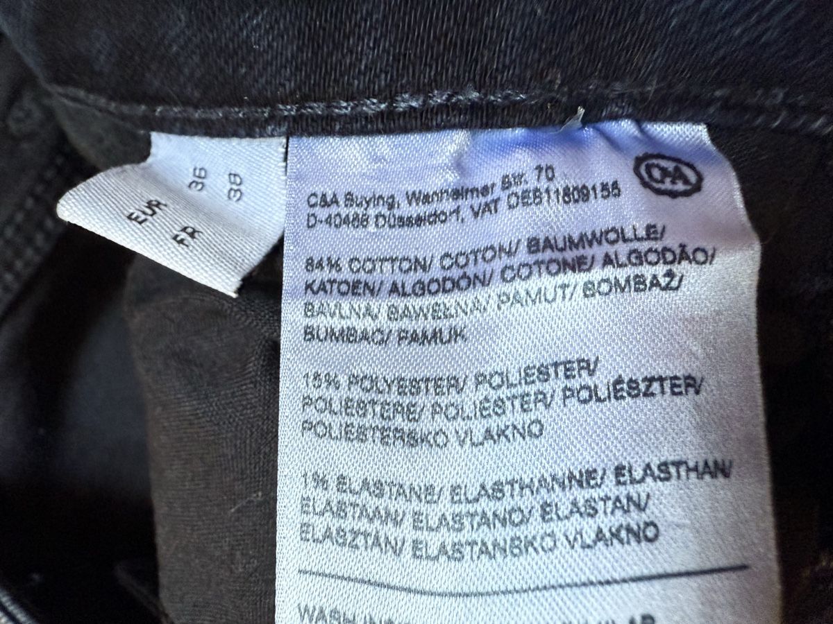 C&A Jeans: Jeans bleu foncé bootcut C&A, t.36/S – Usato da Tavannes venduto da Thriftshop 3