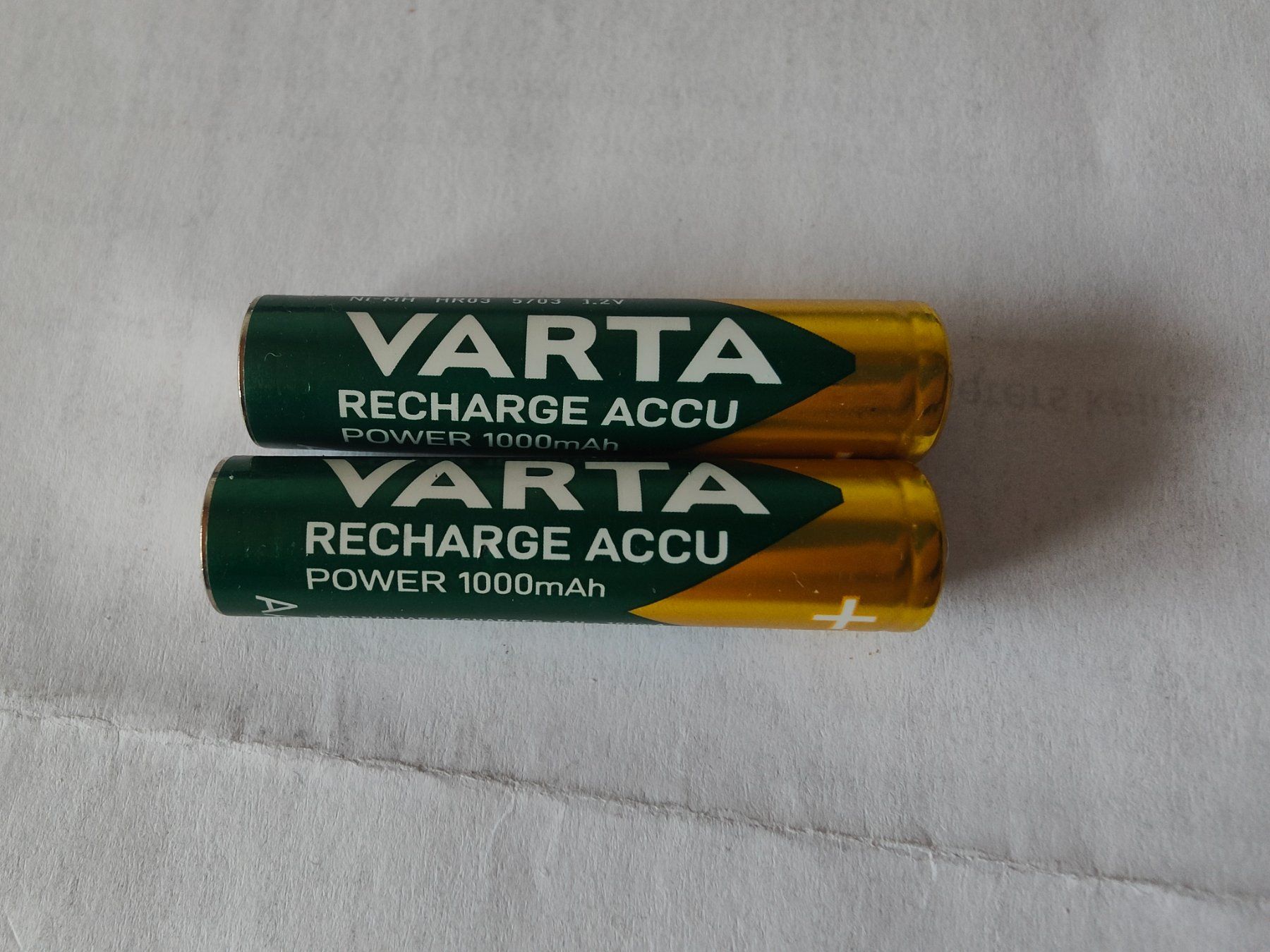 Varta Batterie: 2x AAA wiederaufladbare Batterien von Varta – Usato da Adelboden venduto da rol_4zgi