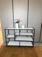 Moderne Kommode / Sideboard mit Metallgestell