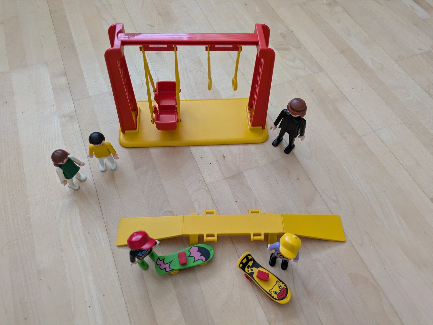 Playmobil Spielzeuge: Playmobilset: Spielplatz – Gebraucht aus Bern von macsandra