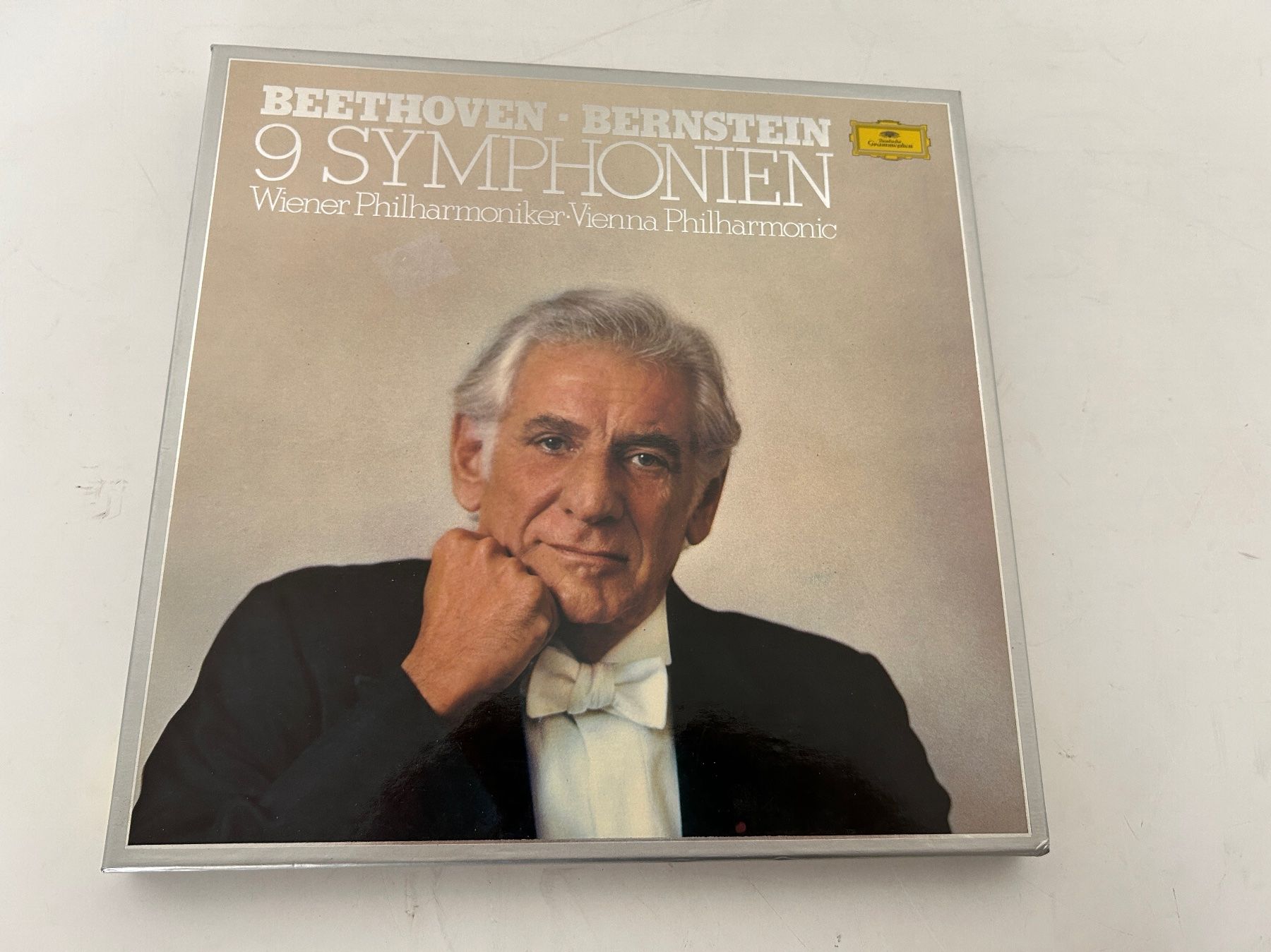 Dischi in vinile: Beethoven - Bernstein, 9 Symphonien / 8  LPs Doppelseitig – Usato da Rheineck venduto da emma.gut