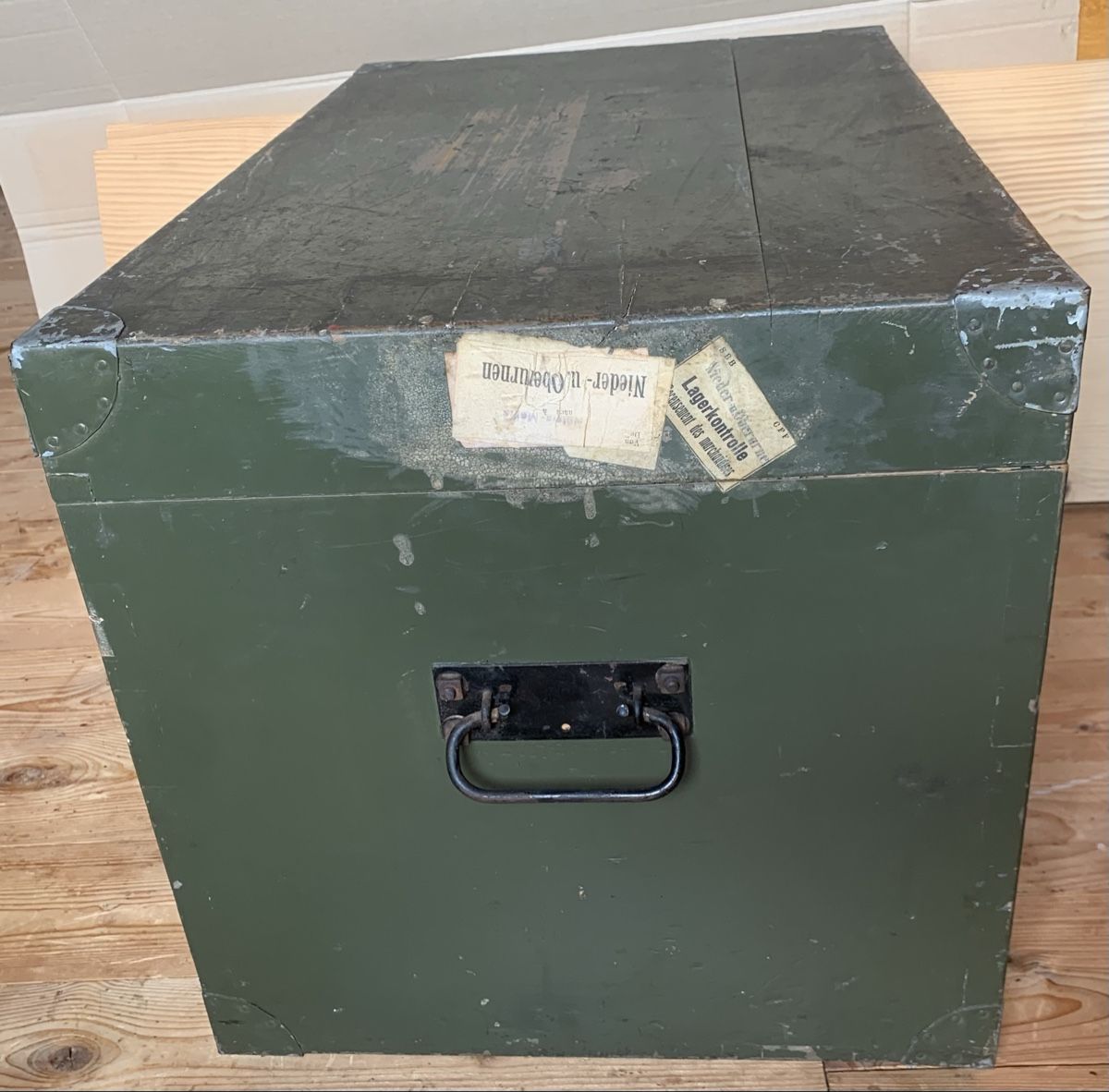 Casse di trasporto: Alte Bürokiste der CH Armee – Usato da Goldingen venduto da Bergler012 7