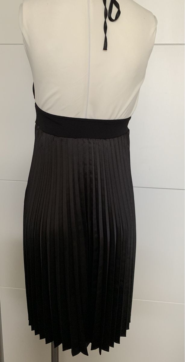 Vestiti: Plissee Kleid Gr 36 – Usato da Mettmenstetten venduto da _4_YOU_ 2
