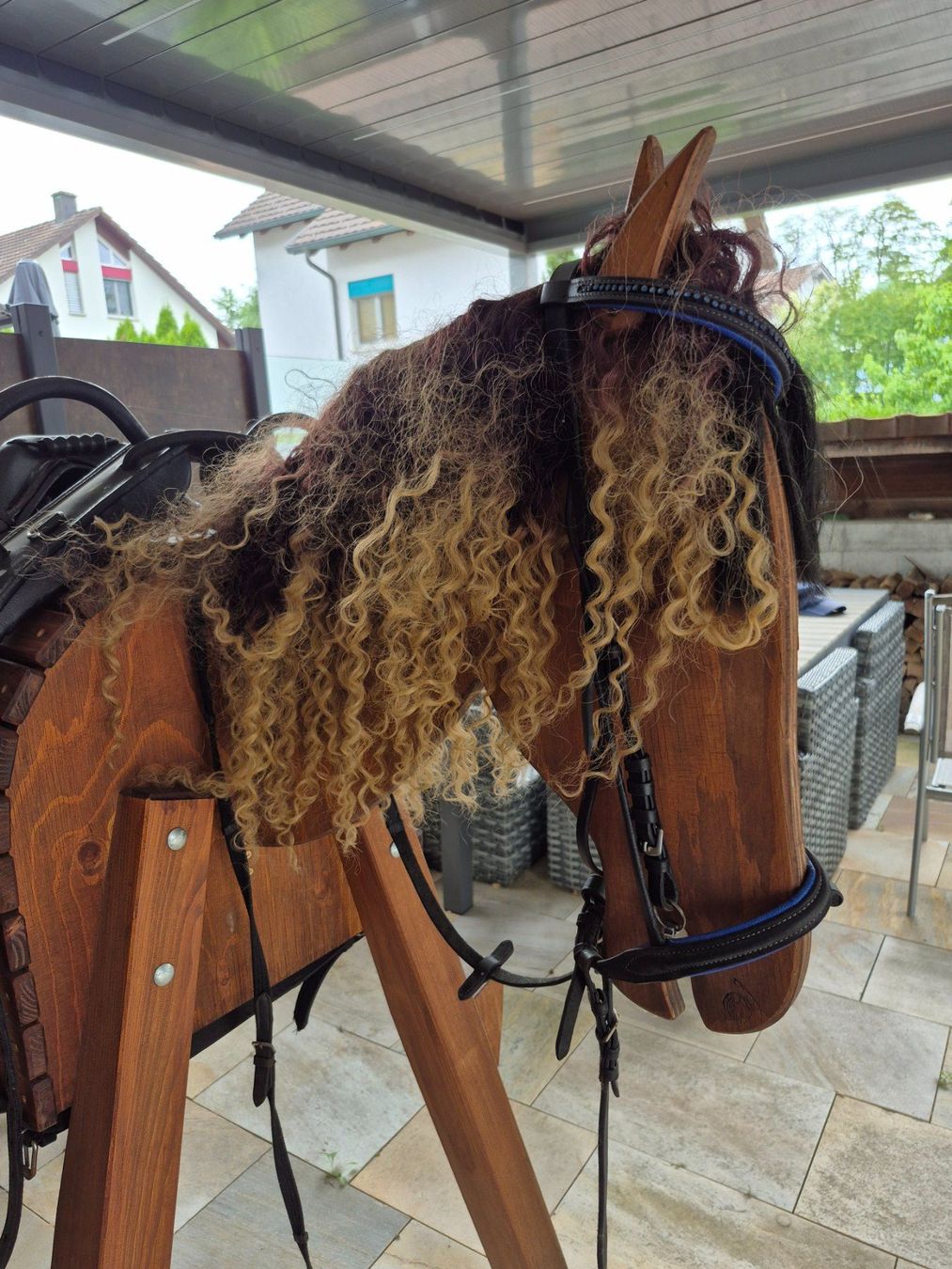 Hometrainer: Holzpferd Voltigier Trainingsgerät – Gebraucht aus Oetwil am See von Luckydevil