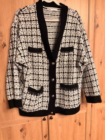 Zara Jacke schwarz/weiss Strickjacke Gr. L