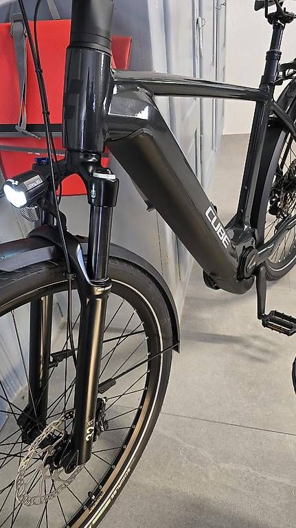 Velos: E-Bike Cube 750wh np 3999chf – Gebraucht aus Bronschhofen von Timi.g 3