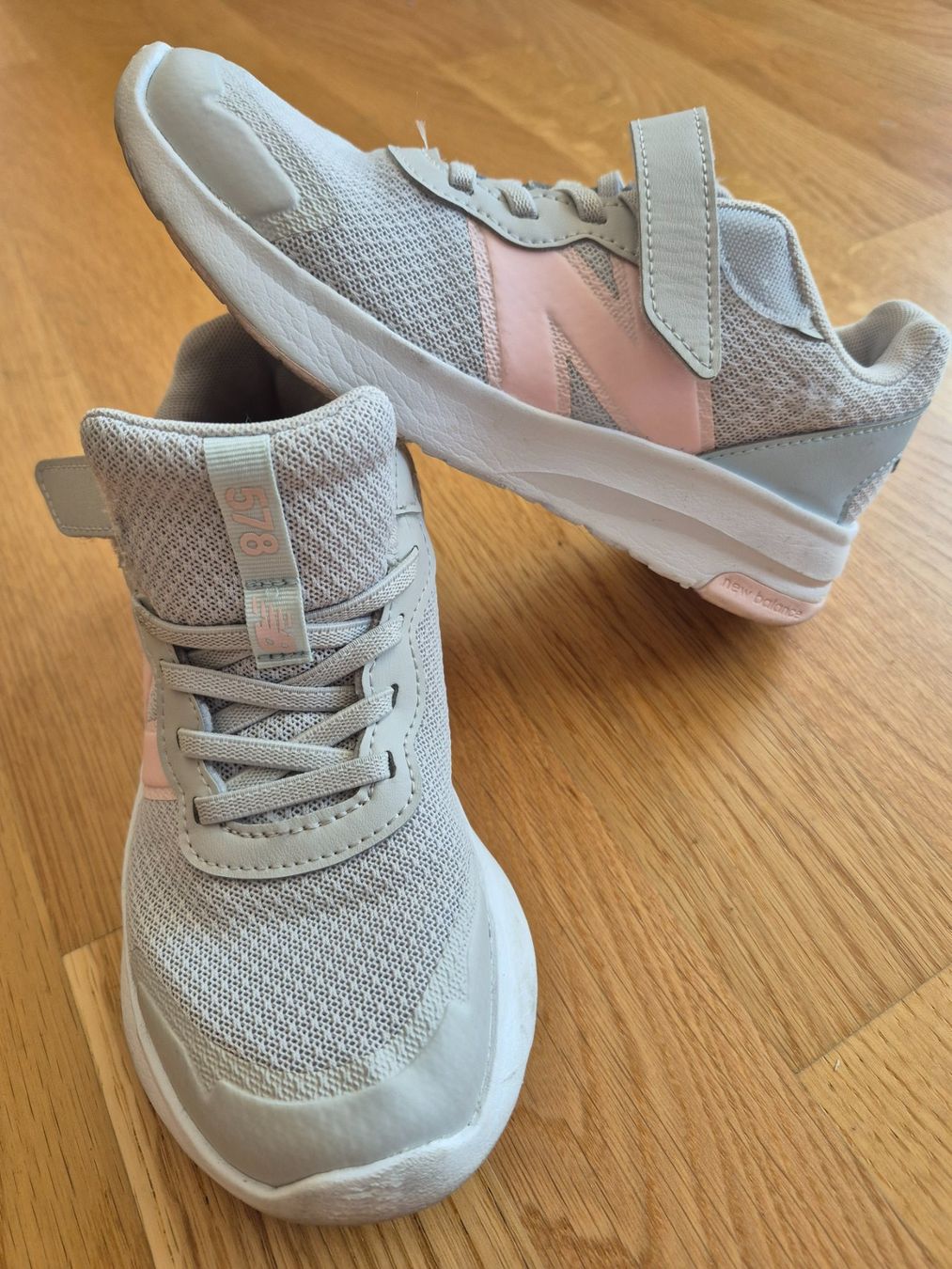 New Balance Scarpe da uomo: Baskets NEW BALANCE – Usato da Petit-Lancy venduto da ka_lak