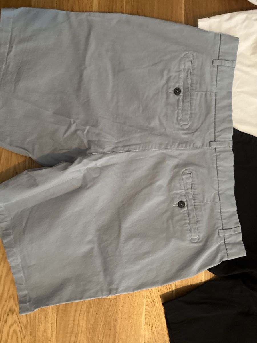 Next Lotti di vestiti: NEXT Chino Shorts NEU Grösse W42 Long – Nuovo e nell'imballaggio originale da Uster venduto da ERIC7777777 2