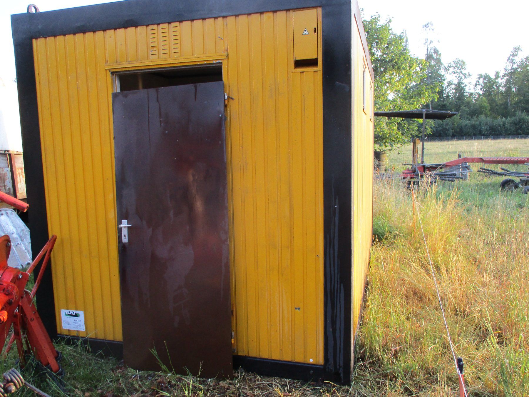 Contenitori edile: WC Container Hofladen Traktoren Bagger Büro – Usato da Dottikon venduto da Konrad08