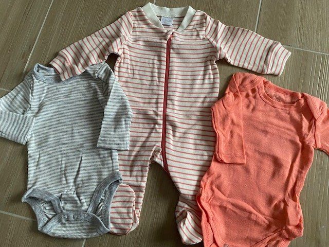 Lotti & Set di vestiti: neues Baby Geschenk-Set Gr. 56 – Nuovo (secondo la descrizione) da Staufen venduto da Nasli 3
