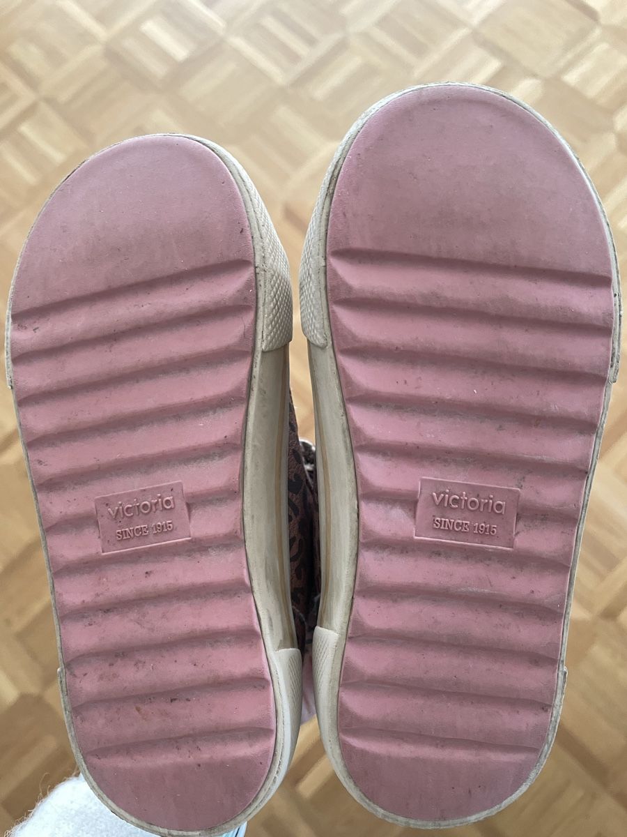 Victoria Scarpe per ragazze: Sneakers Victoria t28 – Usato da Zürich venduto da mar_v6jf 1