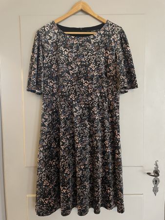 Robe Hallhuber Fleurie T 42, velours strech