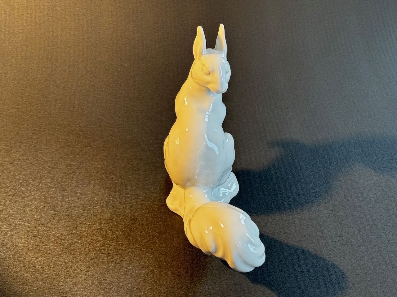 Statuette: Schönes Langenthal Porzellan Eichhörnchen – Usato da Ettenhausen TG venduto da OptikerAusverkauf 6