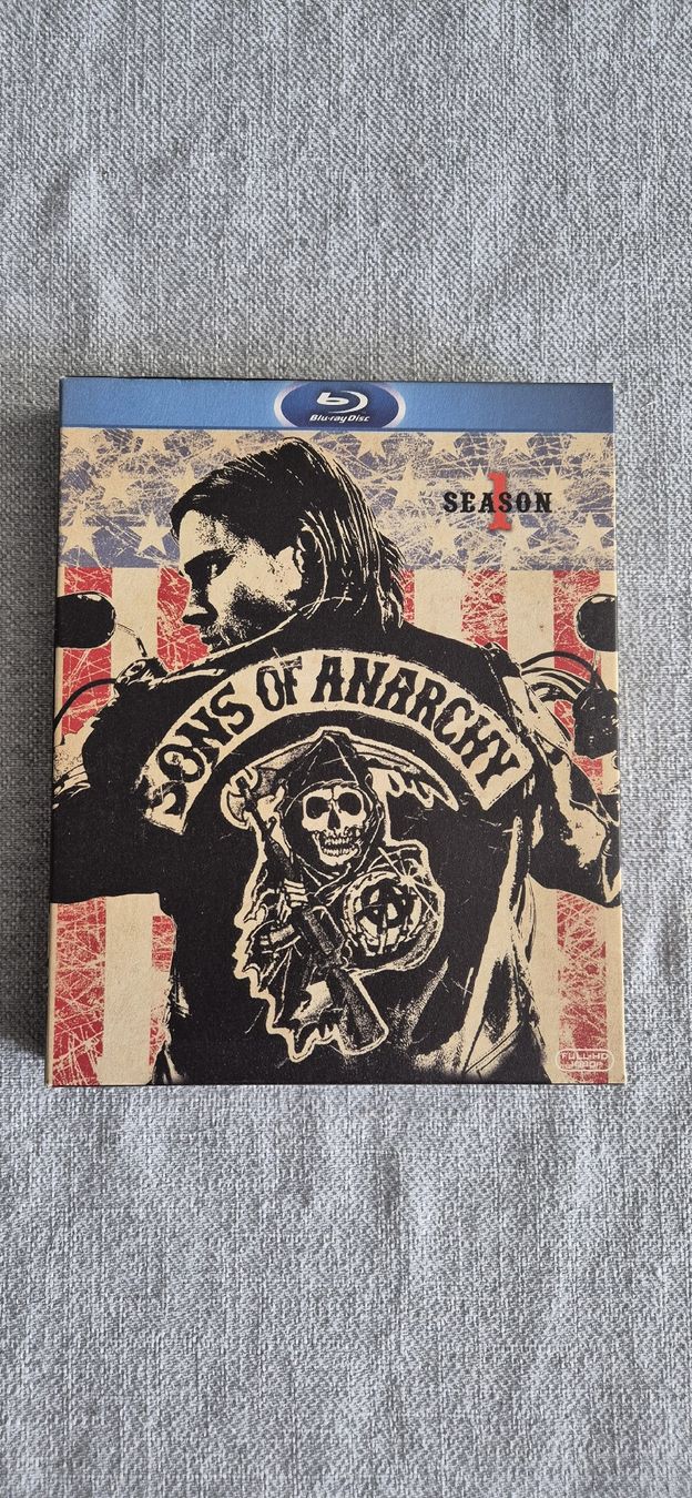 Tutti i DVDs: Sons of Anarchy - Staffel 1 Blu-ray – Usato da Schwerzenbach venduto da Jamacy