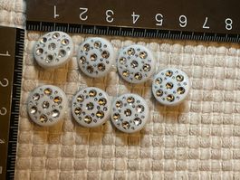 7 Knöpfe mit Strass optik