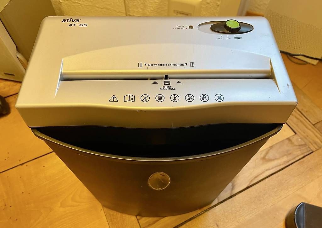 Tutte le macchine: Papierschnipsler / Papierschnetzler – Usato da Adligenswil venduto da g-day-mate
