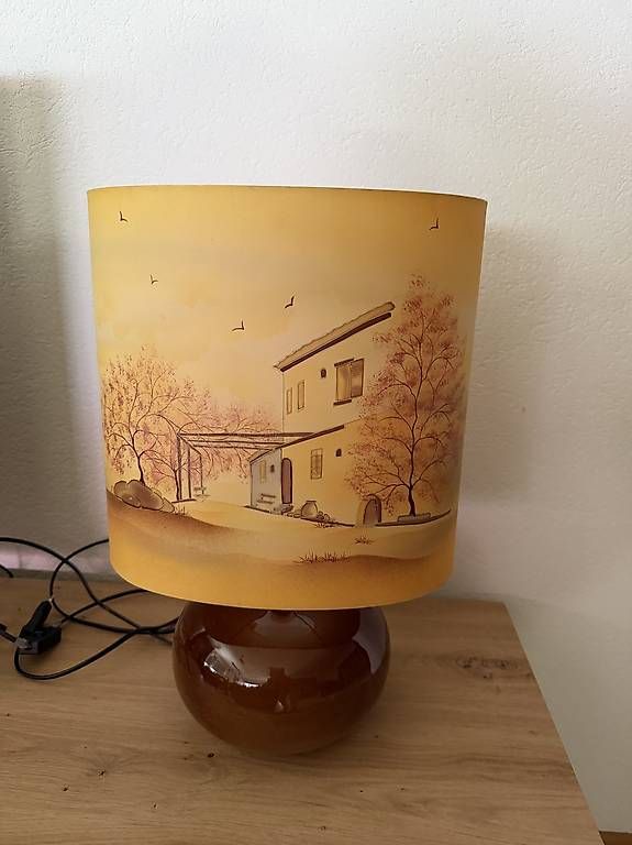 Lampes: Très jolie lampe – D'occasion à Botyre (Ayent) par Claude-EvelyneS 1