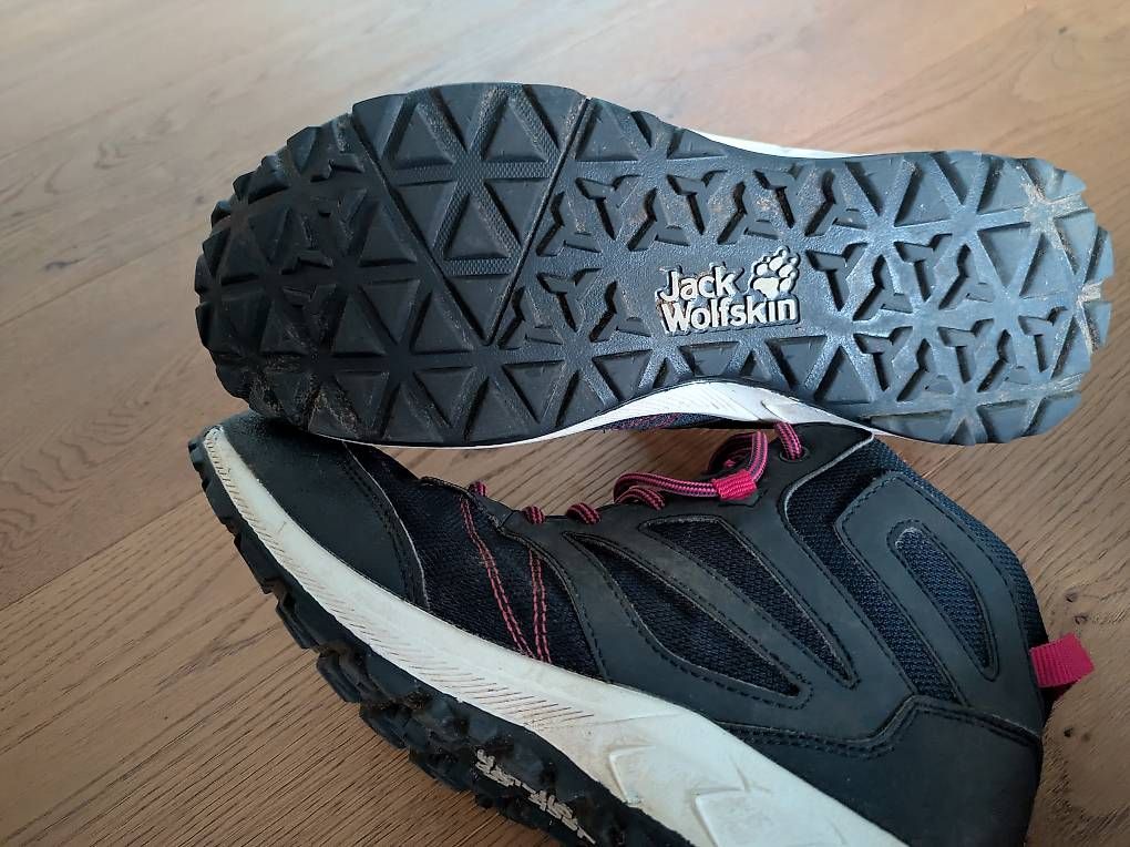 Jack Wolfskin Scarpe per ragazzi: Jack Wolfskin Wanderschuhe Gr. 37 – Usato da Pfäffikon ZH venduto da some82 2