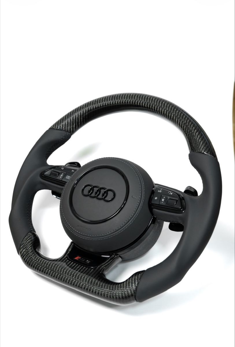 Audi Tutti pezzi di ricambio auto: AUDI Lenkrad – Nuovo e nell'imballaggio originale da Brügg BE venduto da DENKOSTEERING_1 1