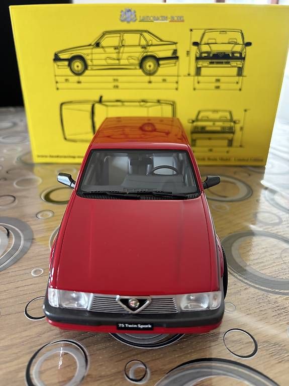 Modellini d'auto: Alfa Romeo 75 1/18 – Usato da Lodrino venduto da angeloige 4