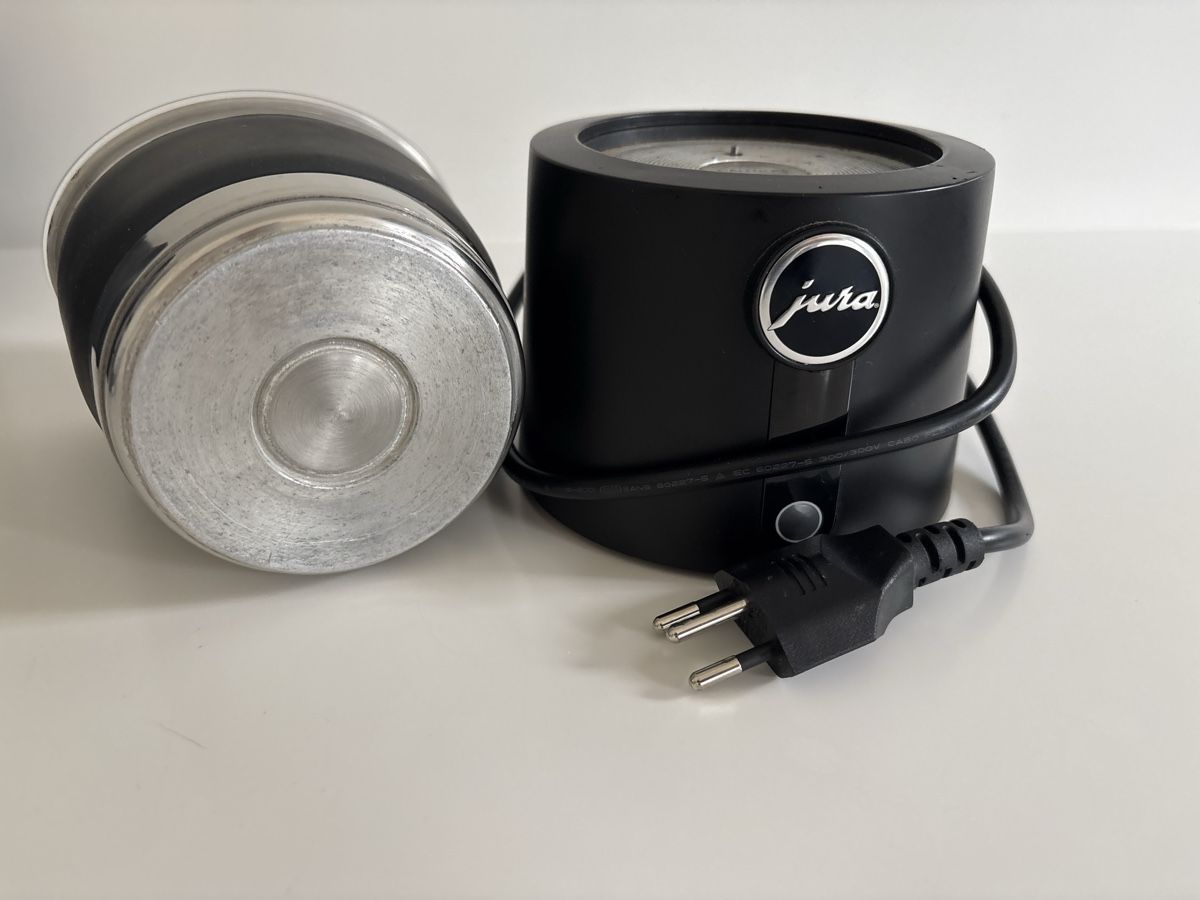 Jura Macchine per caffè & Macchine per espresso: JURA Hot & Cold Milchschaum – Usato da Basel venduto da elsabbasel 2