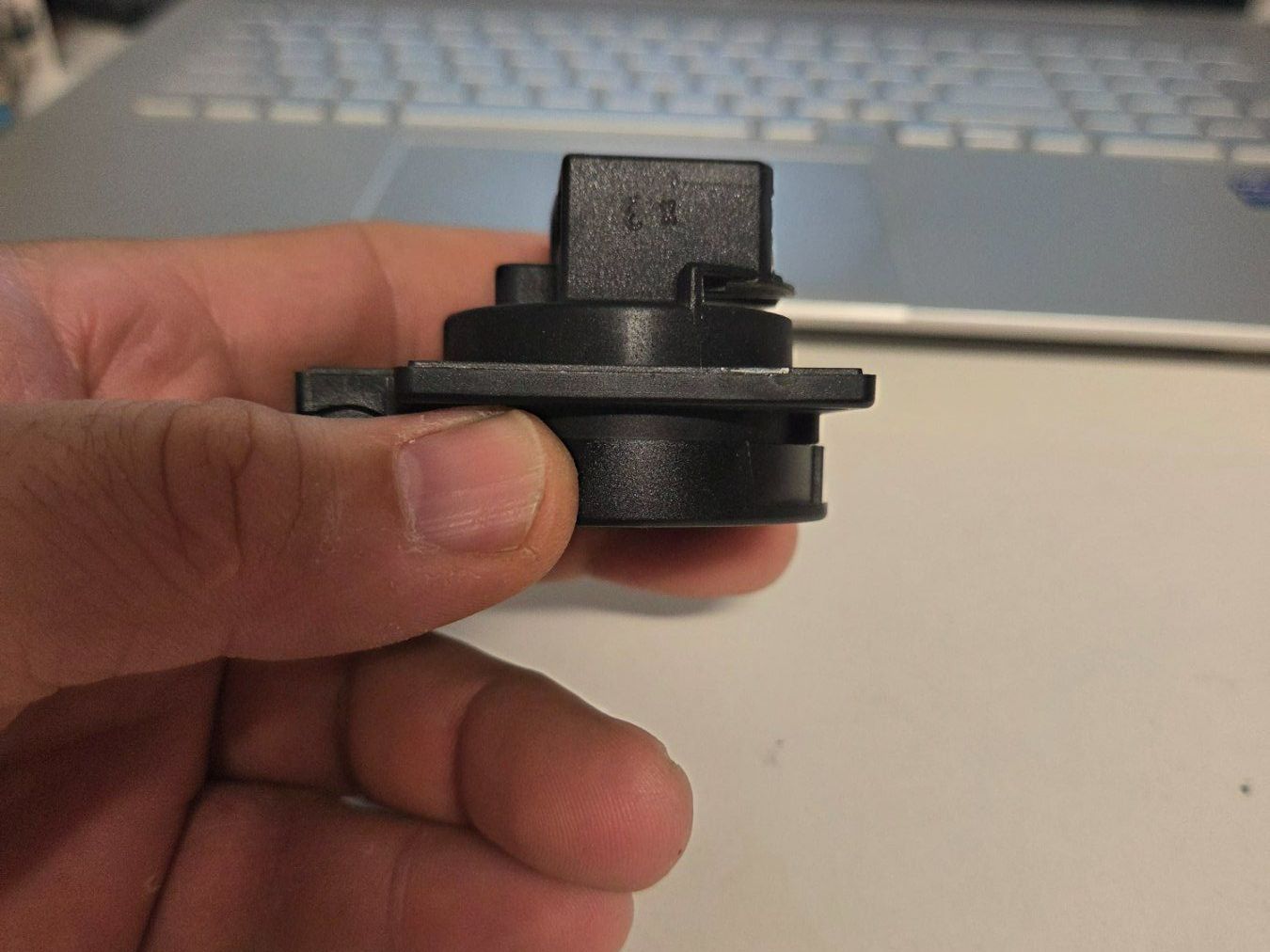 Spine: PCE Schuko Einbau Steckdose mit Klappdeckel IP54 – Usato da Zürich venduto da Alibaba1234 5