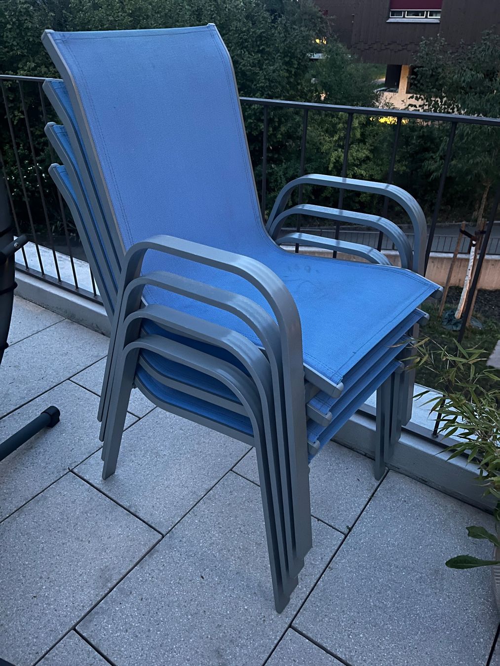Tischset: Tisch- und Stuhlset – Gebraucht aus Winterthur von e_u_f8l2 9