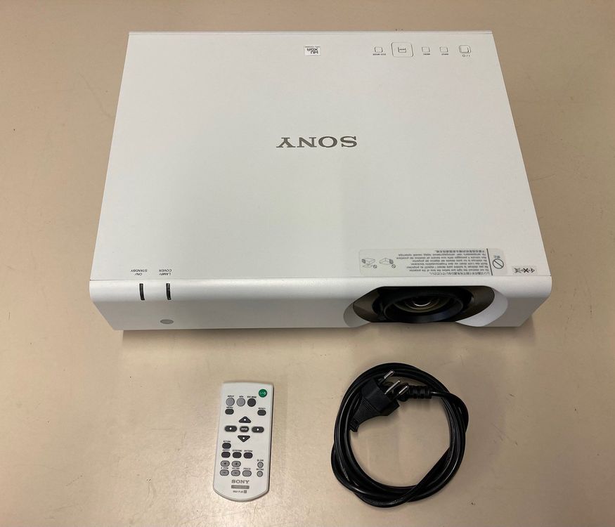 Beamer Sony VPL-CH350 (Gebraucht) in für CHF 200 – nur Abholung auf ...