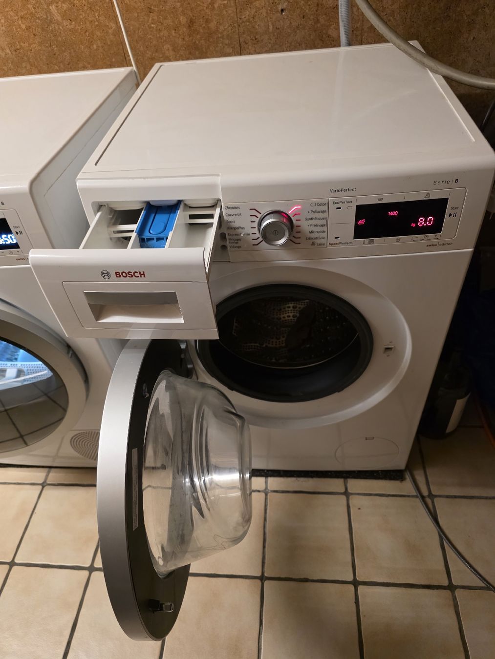 Bosch Waschmaschinen: Bosch Serie 8 Waschmaschine plus sèche  machine – Gebraucht aus Fribourg von leu_pn8k 1