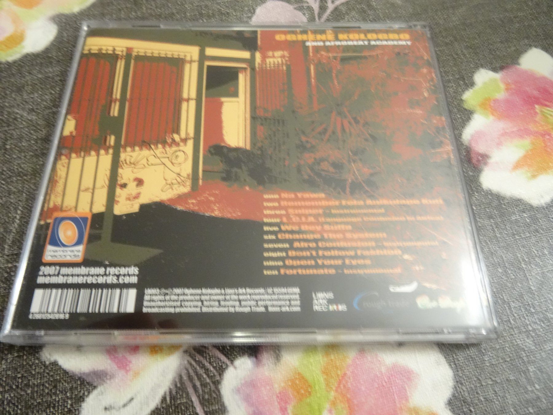 CD: Oghene Kologbo and Afrobeat Academy CD – Usato da Olten venduto da Disc-Ausverkauf 1