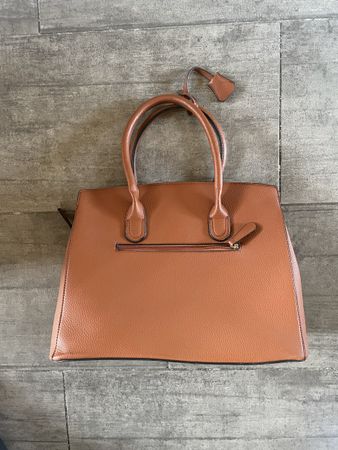 Sac à mains brun similicuir 