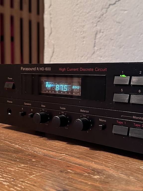 Verstärker: Parasound R/HD-600 – Gebraucht aus Bern von rol_nq2r