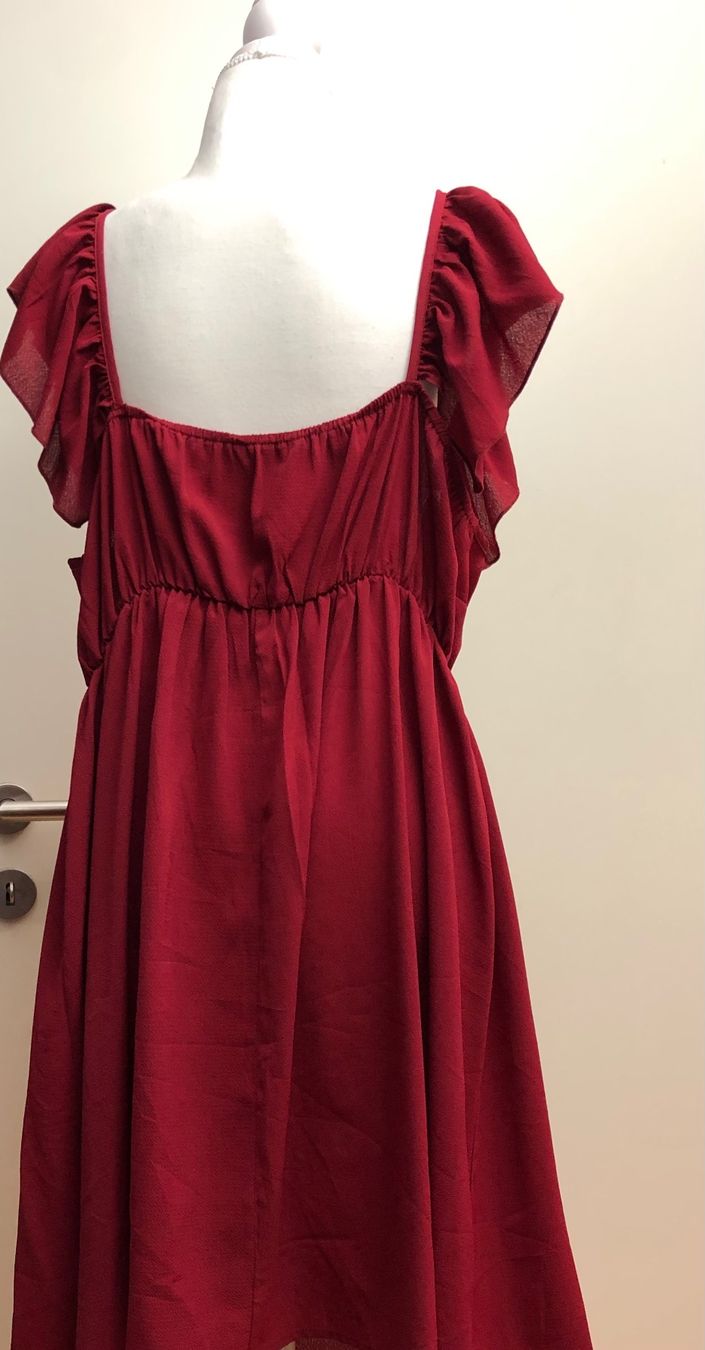 Shein Kleider: Kleid Curve Shein rot, Gr. 1XL – Gebraucht aus Wallisellen von watcher01 3