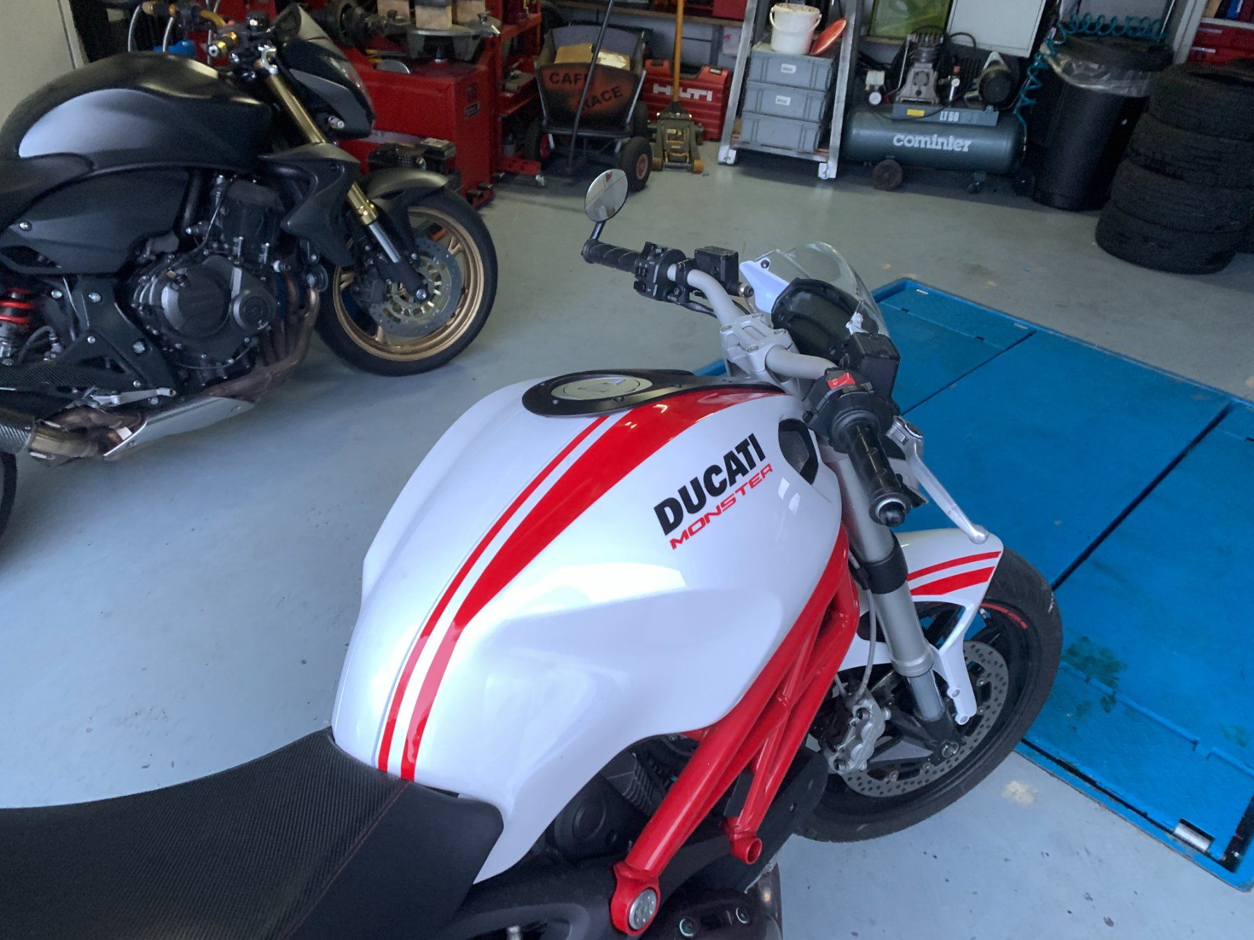 Ducati Strasse: Ducati 796 – Gebraucht aus Pâquier-Montbarry von jdc_q7cr 3